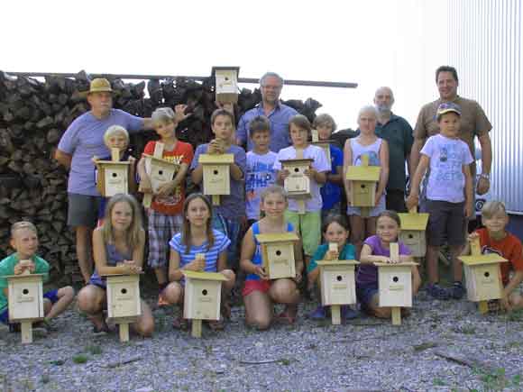 Gruppenbild Nistkastenbau