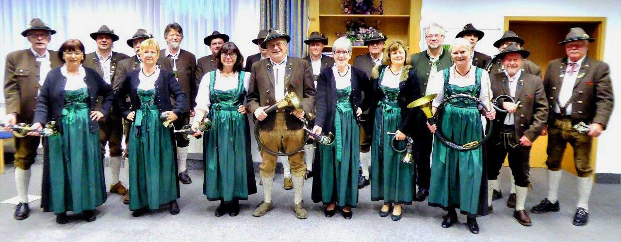 Bläserständchen der Jagdhornbläsergruppe Schwabmünchen am 24.04.2017 zum 70. Geburtstag von Georg Glas, langjähriges aktives Mitglied unserer Bläsergruppe.